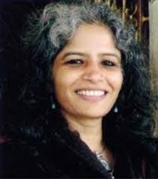  Simantini Dhuru