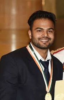 Shri Sumit Antil