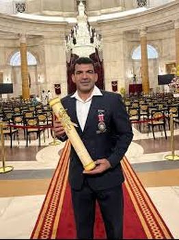 Shri Virender Singh